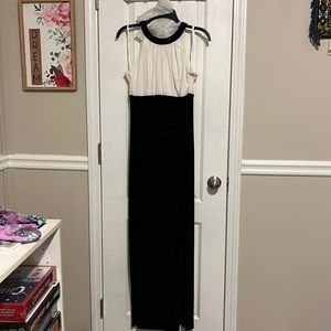 Beautiful two tone Lauren Ralph Lauren gown with beaded neckline size 6.